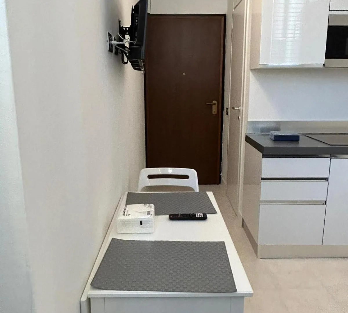 Elegant Studio Milan