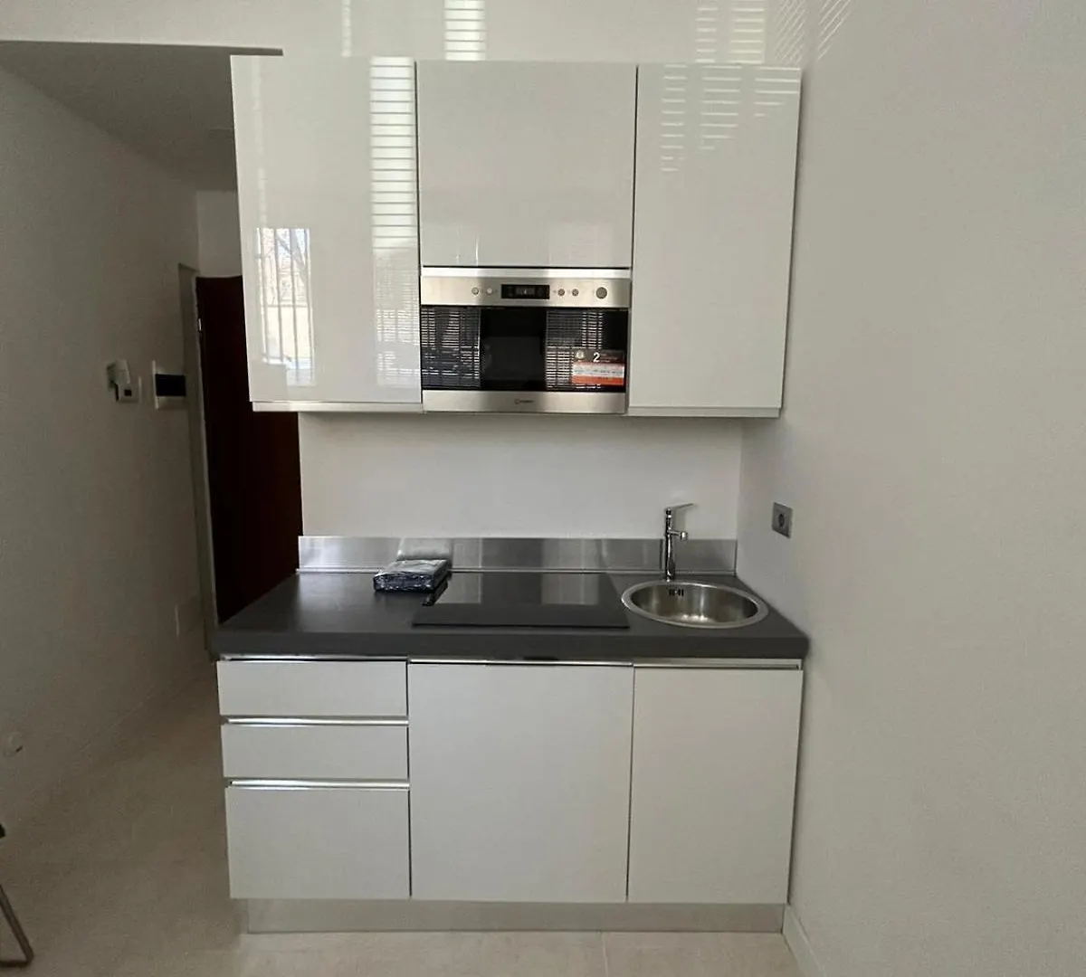 Elegant Studio Milan 0*,  Italy